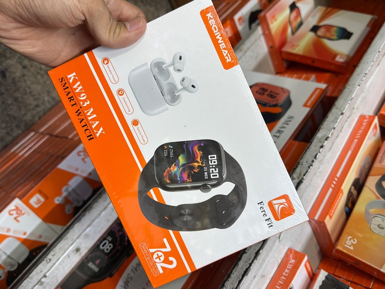 ساعت هوشمند ایرپاد دار مدل اولترا اسمارت واچ ،ساعت هوشمند اسمارت واچ بهمراه ایرپاد smart watch